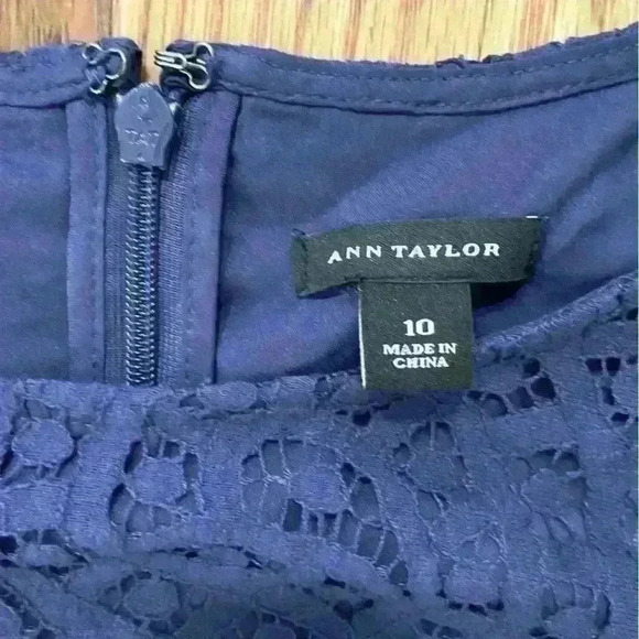 Ann Taylor Shift Dress Lace Overlay Size 10 Navy Oversized Career Dinner classic - Picture 8 of 8